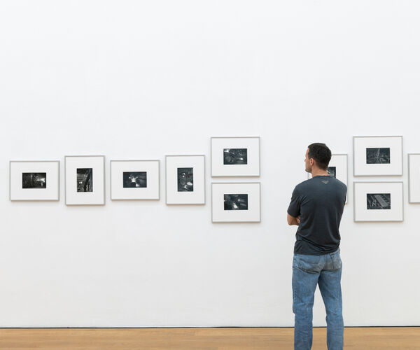 Bild zu work comes out of work  Fotografien von Dirk Reinartz zur Entstehung von Skulpturen von Richard Serra